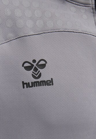 Hummel Sportsweatjacke in Grau