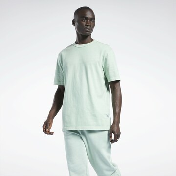 T-Shirt 'Classics Natural Dye' Reebok en vert : devant
