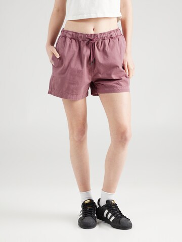 Iriedaily Regular Shorts 'Isie' in Lila: predná strana