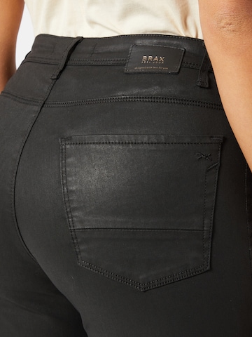 BRAX גזרת סלים ג'ינס 'Shakira' בשחור