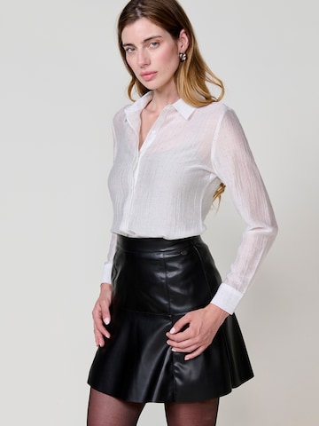 KOROSHI - Blusa em branco