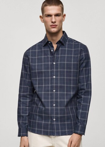 MANGO MAN Regular Fit Hemd 'Roma' in Blau: Vorderseite