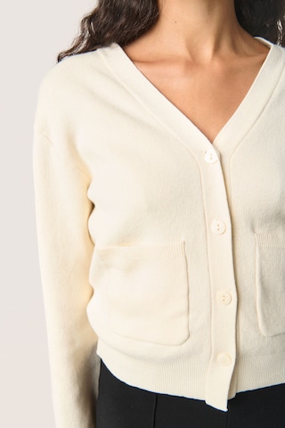 Cardigan 'SLCalisa' SOAKED IN LUXURY en beige