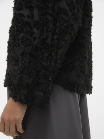 Camicia da donna 'HENNY' di VERO MODA in nero