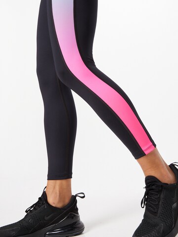 UNDER ARMOUR Skinny Sportbyxa i svart