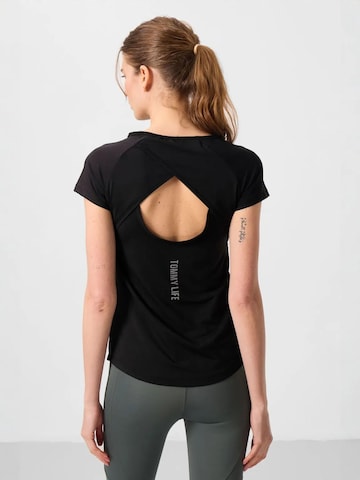 Tommy Life Shirt in Black