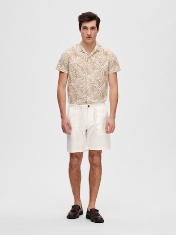 SELECTED HOMME Regular Shorts 'Brody' in Weiß