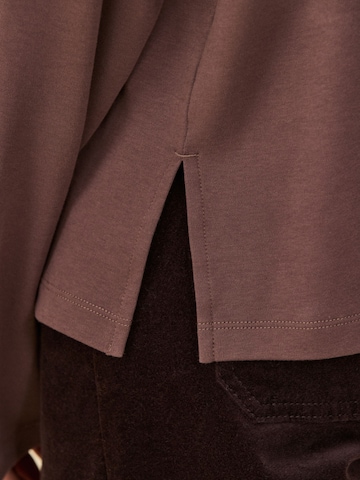 Next Shirt in Brown