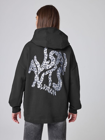 smALLSAINTS Sweatshirt 'Orlando' in Schwarz: Vorderseite