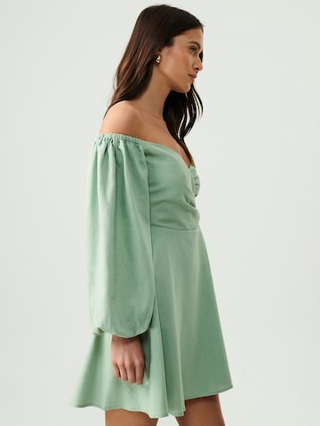 Sável Φόρεμα 'LEWIS' σε πράσινο