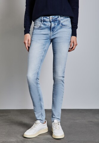 STREET ONE Loose fit Jeans in Blue: front