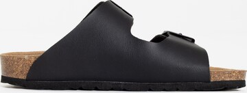 Chaussures ouvertes 'ATLAS' Bayton en noir