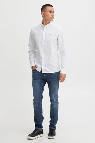 Coupe regular Chemise 'Anton' Casual Friday en blanc