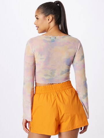 Tricou de la Monki pe roz