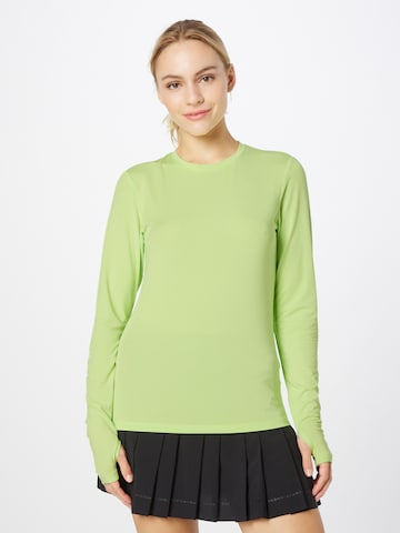 Röhnisch Performance Shirt in Green: front