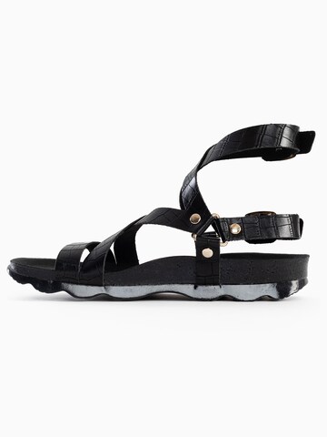 Bayton Sandalen met riem 'Armidale' in Zwart