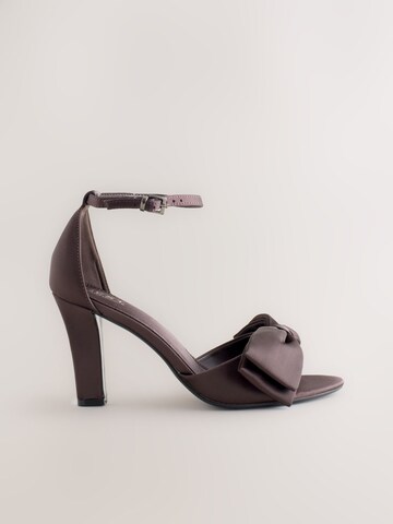 Sandalo con cinturino di Next in marrone