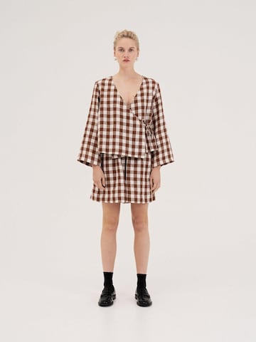 AmourLinen Blouse 'Adele' in Brown: front