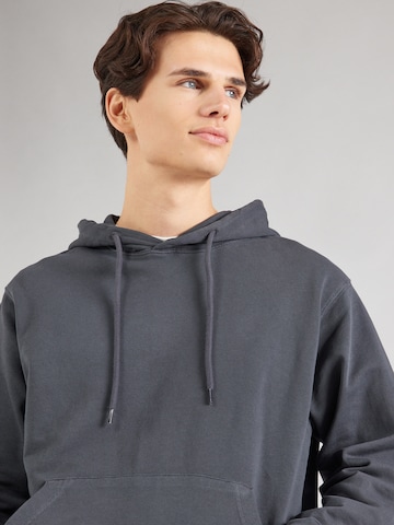 pilka JACK & JONES Megztinis be užsegimo 'JJECharge'