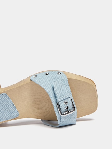 Mule Pull&Bear en bleu