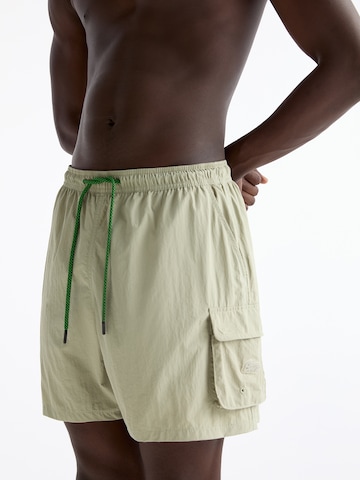 Pull&Bear Badshorts i grön