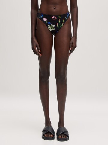 EDITED Bikini bottom 'Ike' in Black: front