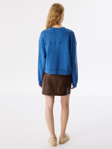 Twist Sweatshirt in Blauw