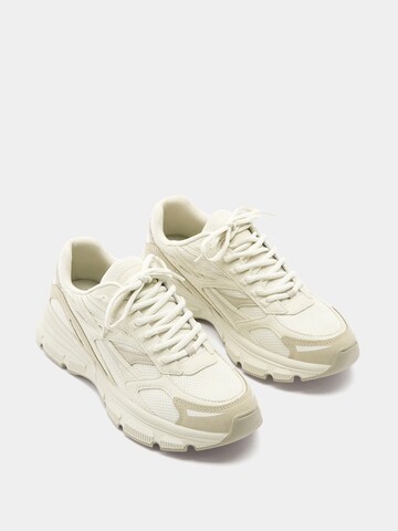 Pull&Bear Sneakers in Beige