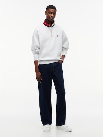 Tommy Jeans Sweatshirt in Grau