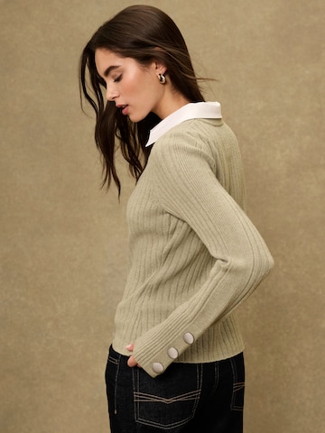 žalia Next Megztinis