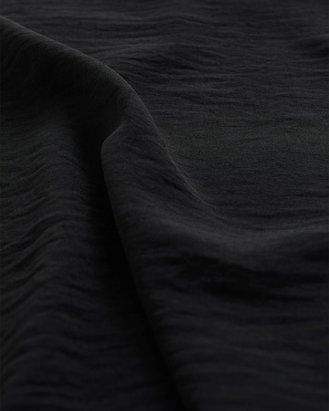 Bluză de la WE Fashion pe negru