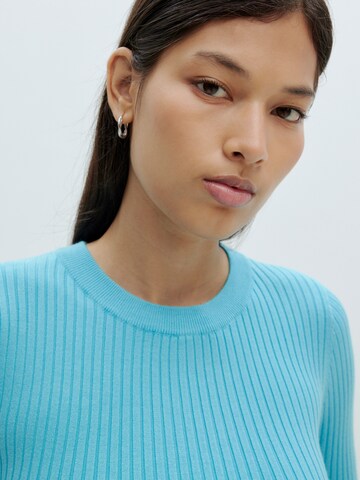 Pull-over 'Urte' EDITED en bleu