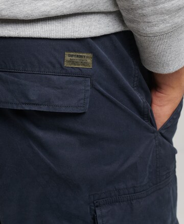 Loosefit Pantalon cargo Superdry en bleu