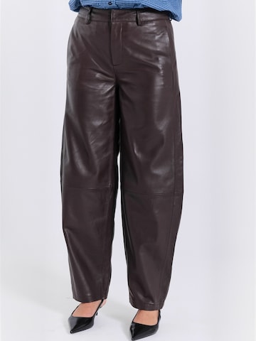 Regular Pantalon ' Monica ' NORR en marron : devant