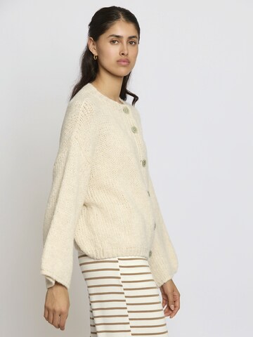 Lilavie Strickjacke ' Taynaa ' in Beige
