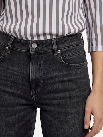 BOSS Regular Jeans in Zwart