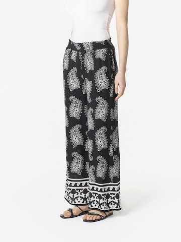 KOROSHI Обычный Штаны в Черный