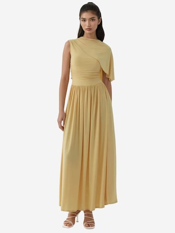 Hiccup Evening Dress in Yellow: front