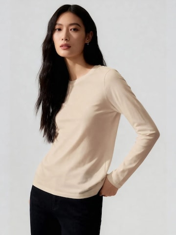 Tommy Life T-Shirts in Beige