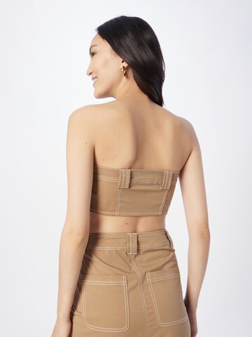 Top di Nasty Gal in beige