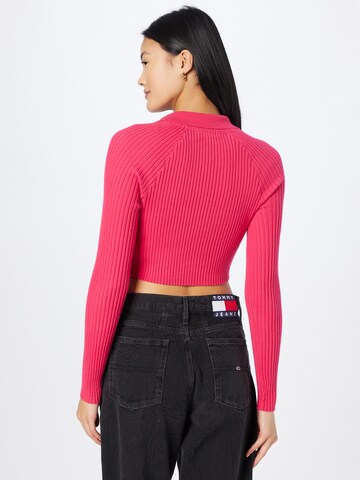 Tommy Jeans Sweter w kolorze różowy