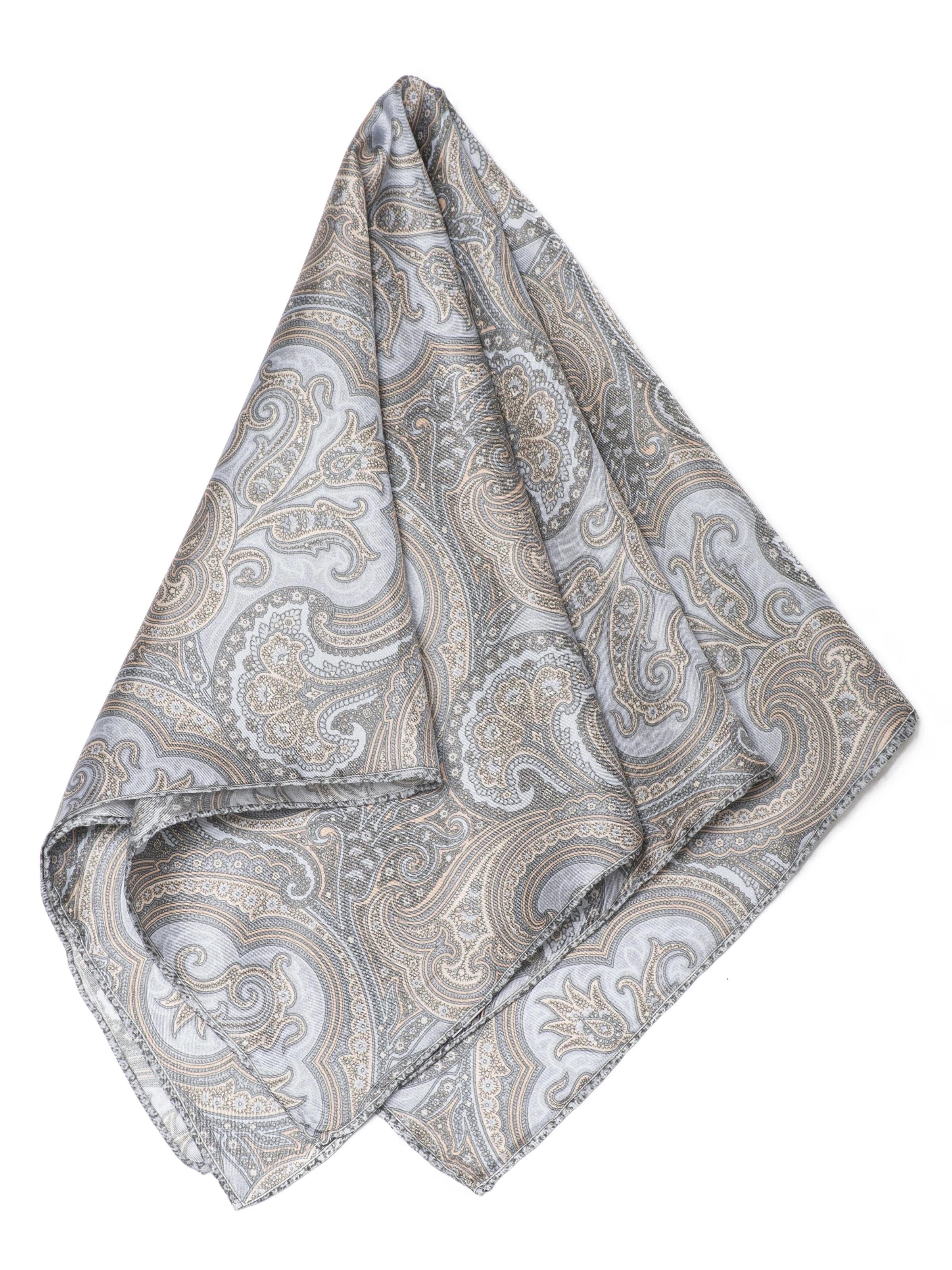 MayTree Scarf 'Herrenseidentuch Paisley Beige' in Beige: front