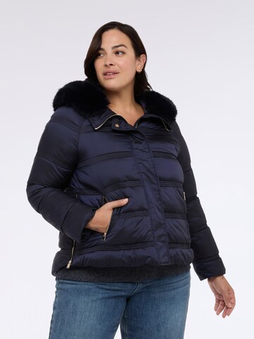Giacca invernale di Fiorella Rubino in blu: frontale