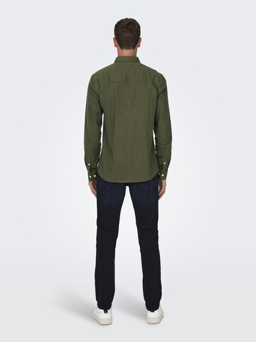 Slim fit Camicia 'Onsgudmund' di Only & Sons in verde