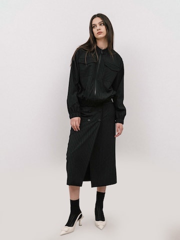 4TAILORS - Falda en negro