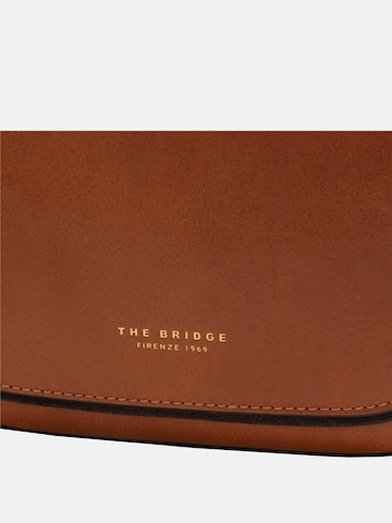 The Bridge Shoulder Bag in Brown