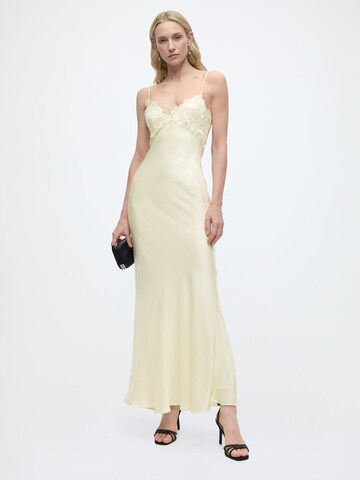 Robe de soirée 'ELISAN' Bardot en beige