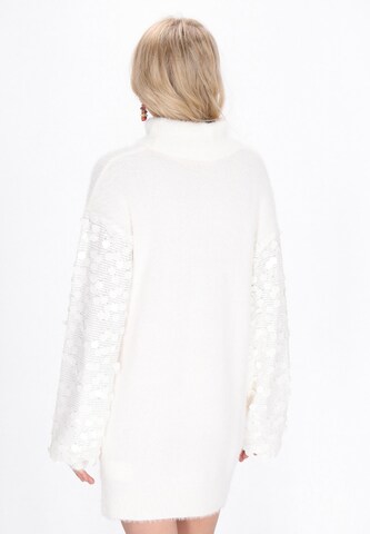 Robes en maille IZIA en blanc