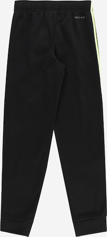 Nike Sportswear - Tapered Pantalón 'REPEAT' en negro