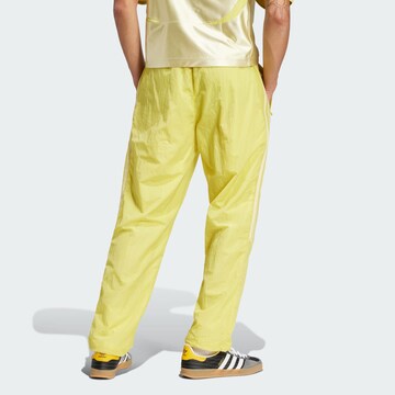 Loosefit Pantalon 'Adicolor 2000s' ADIDAS ORIGINALS en jaune